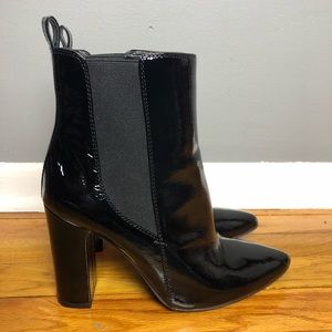 Vince Camuto Britsy patent boots size 8